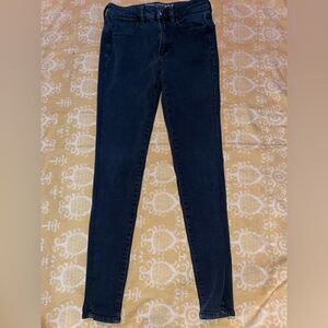 AMERICAN EAGLE OUTFITTERS 360 jeggins size 2 black